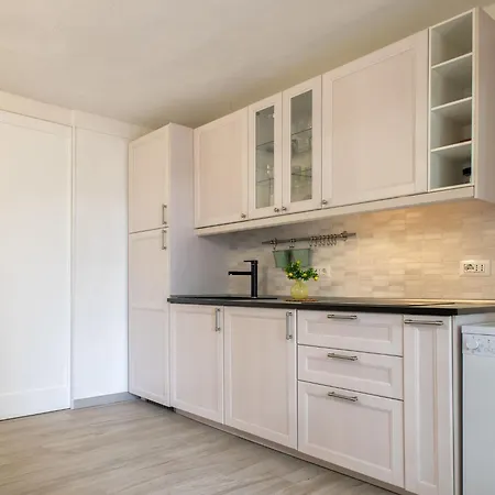 Appartamento La Veranda Di Mirko By Interhome *